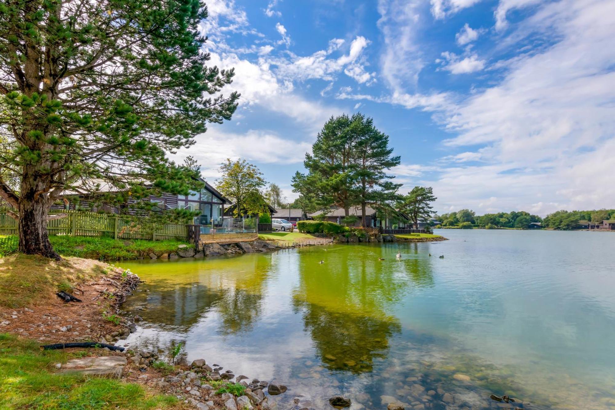 קרנפורת' Pine Lake Resort מראה חיצוני תמונה
